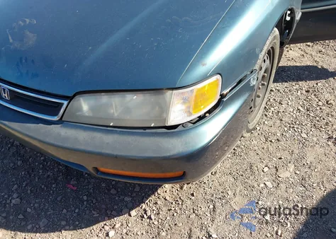 1996 Honda Accord Lx/Ex from USA, damaged, VIN 1HGCD5639TA290190